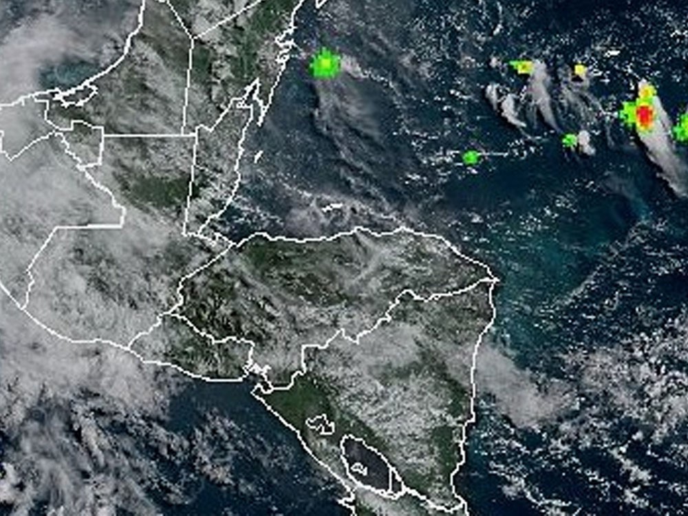 Ingreso de humedad desde el Pacífico genera lluvias con actividad eléctrica en varias regiones del país