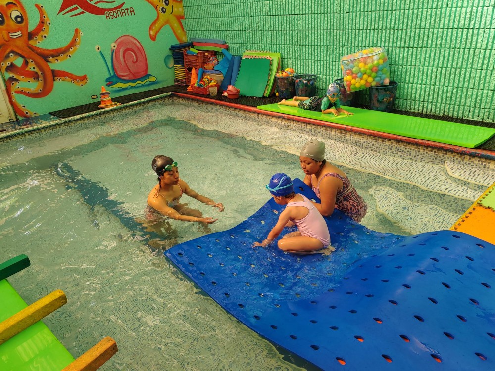 Inicia proceso de matronatación en Xela 