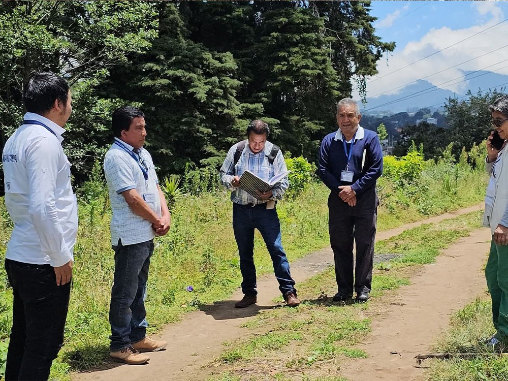 Inspeccionan zona donde una persona fue atacada por perros en San Pedro Sacatepéquez