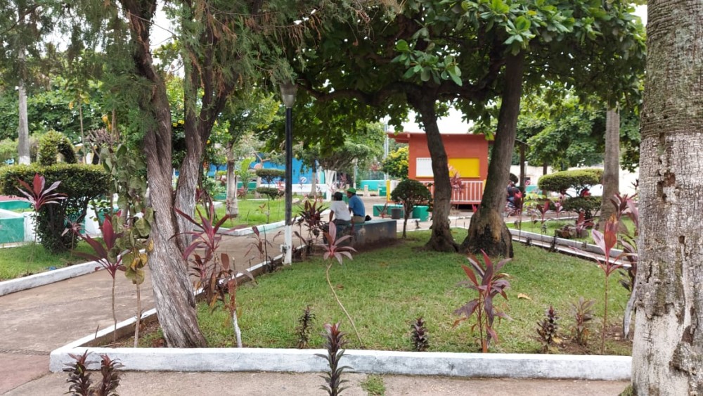 Instalan sistema de vigilancia en parque Flor del Café de Mazatenango.