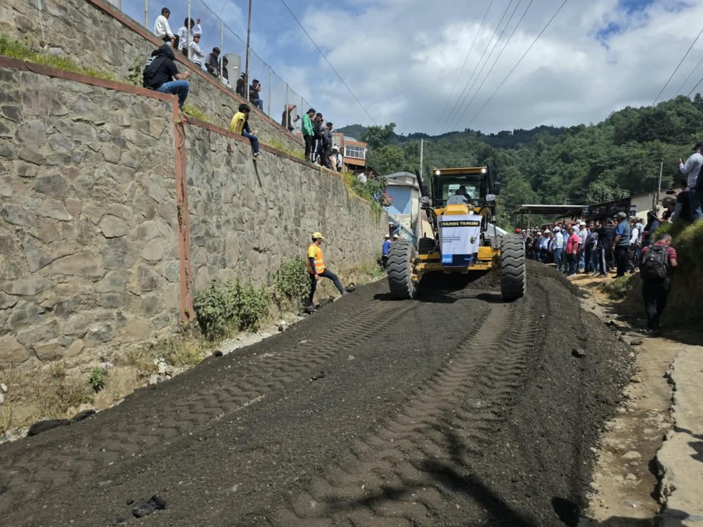 Inversión histórica transforma la ruta entre San Cristóbal Cucho y Guativil