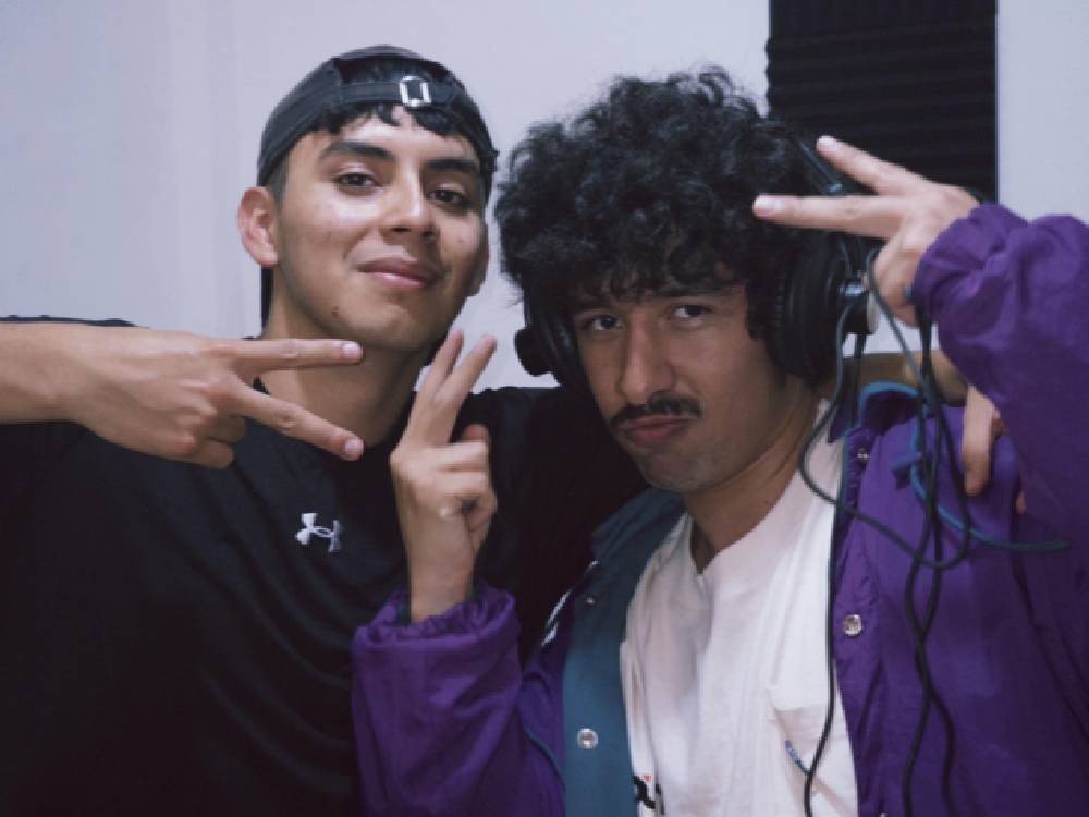 Javier Xicara & Solo Alejandro lanzan Ágape, una propuesta musical fresca 