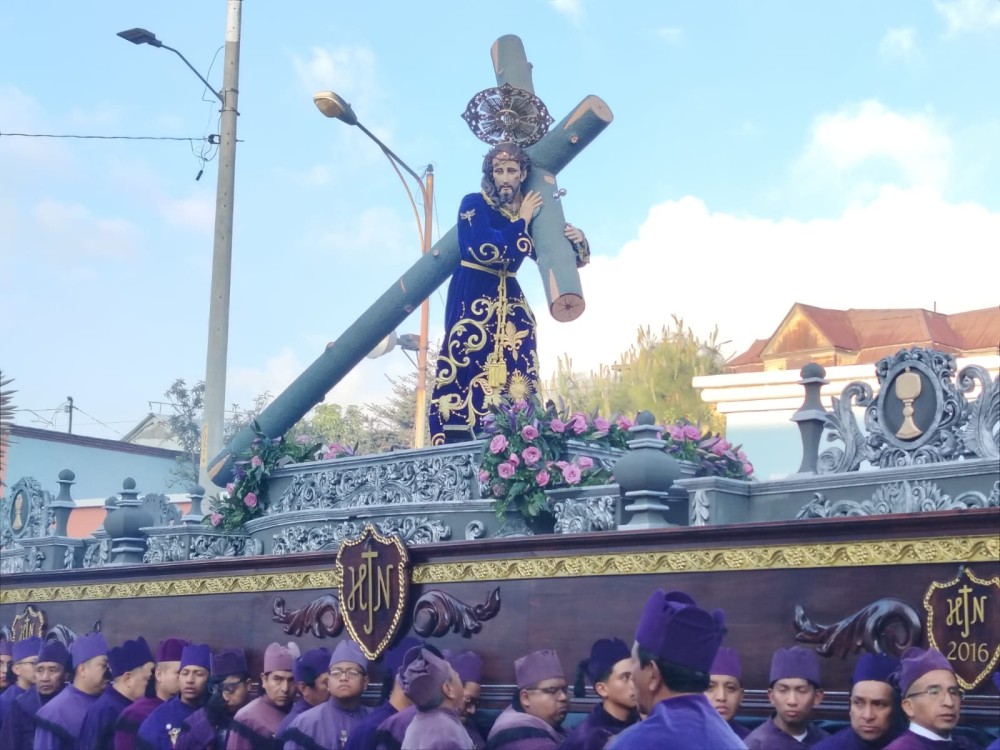 VIDEO | Jesús Nazareno de San Juan de Dios recorre las calles de Xela