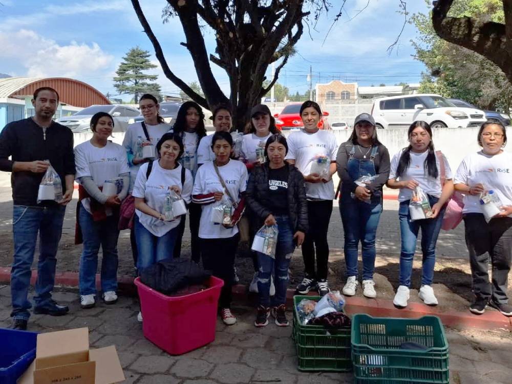 Jóvenes de Quetzaltenango apoyan emergencias hospitalarias en el HRO