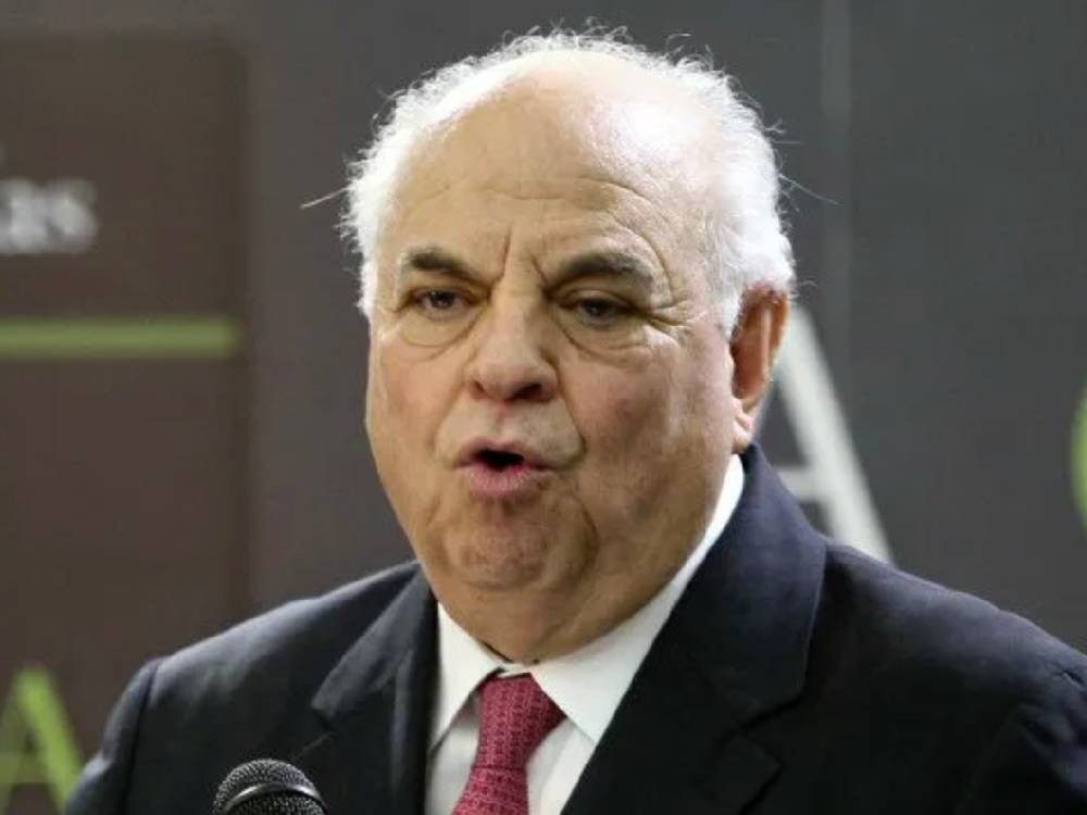 Juez Orellana favorece a Jorge Serrano Elías y anula órdenes de captura en su contra