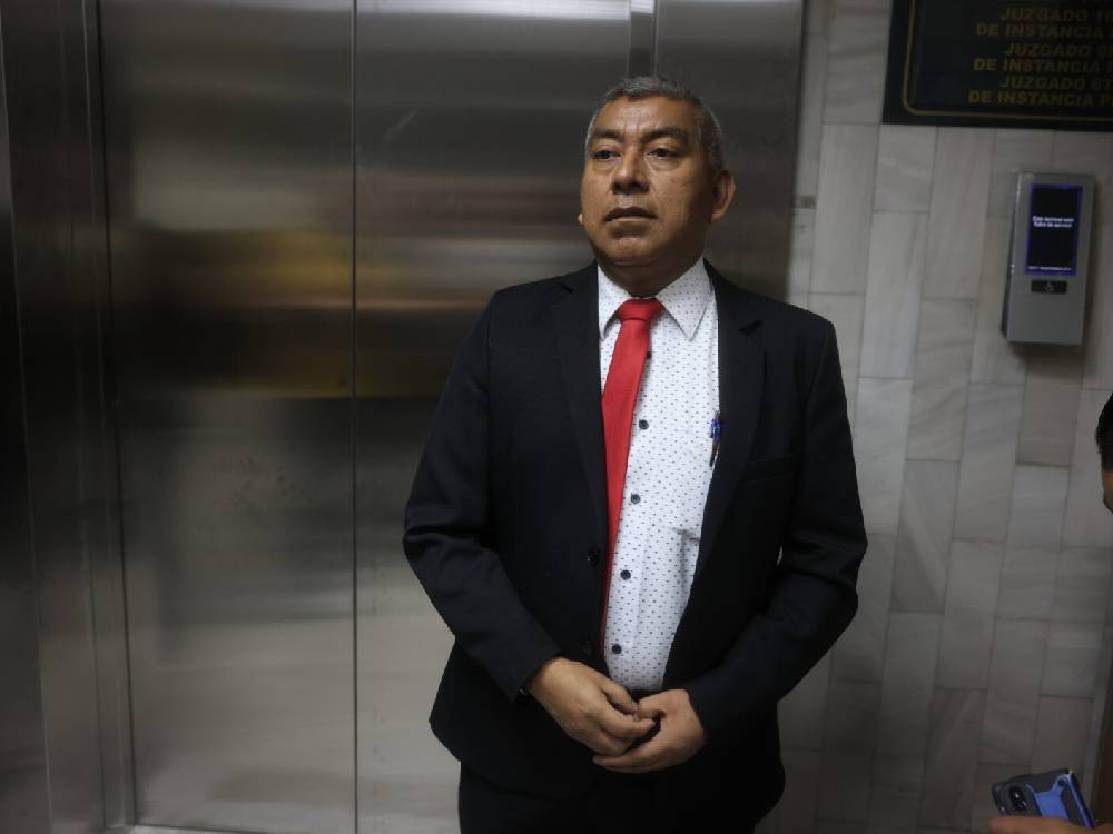 Jueza rechaza emitir orden de captura contra Rafael Curruchiche y Ángel Sánchez