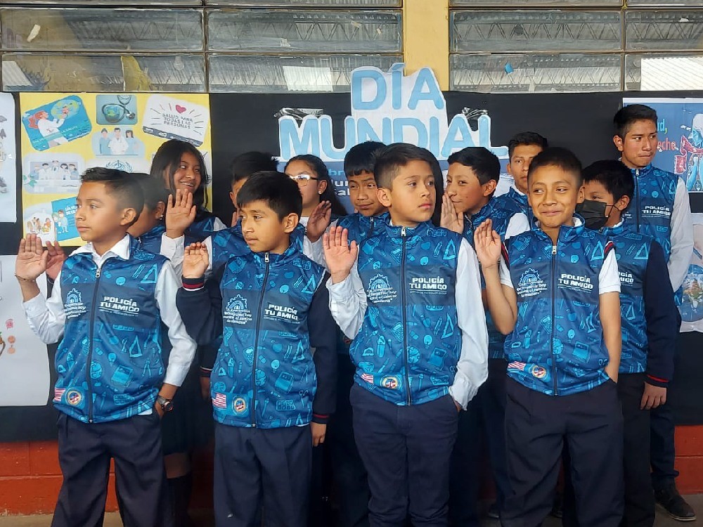 Juramentan a 14 niños y niñas que formarán parte de la Comisión de Prevención Escolar