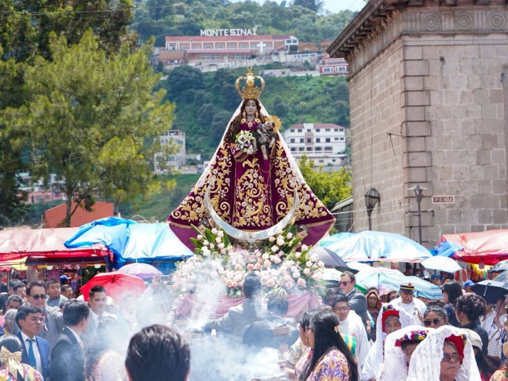 La Virgen del Rosario y el cuidado de la salud mental: un encuentro entre fe, familia y bienestar emocional