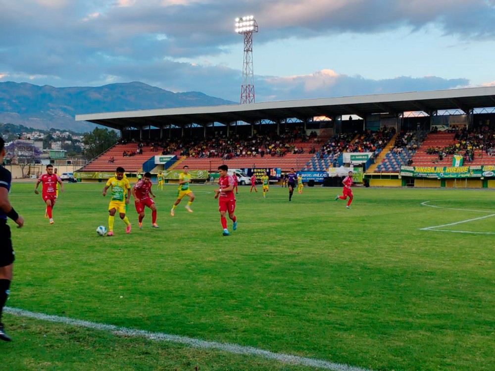 La X da un respiro en su lucha por abandonar la zona de descenso