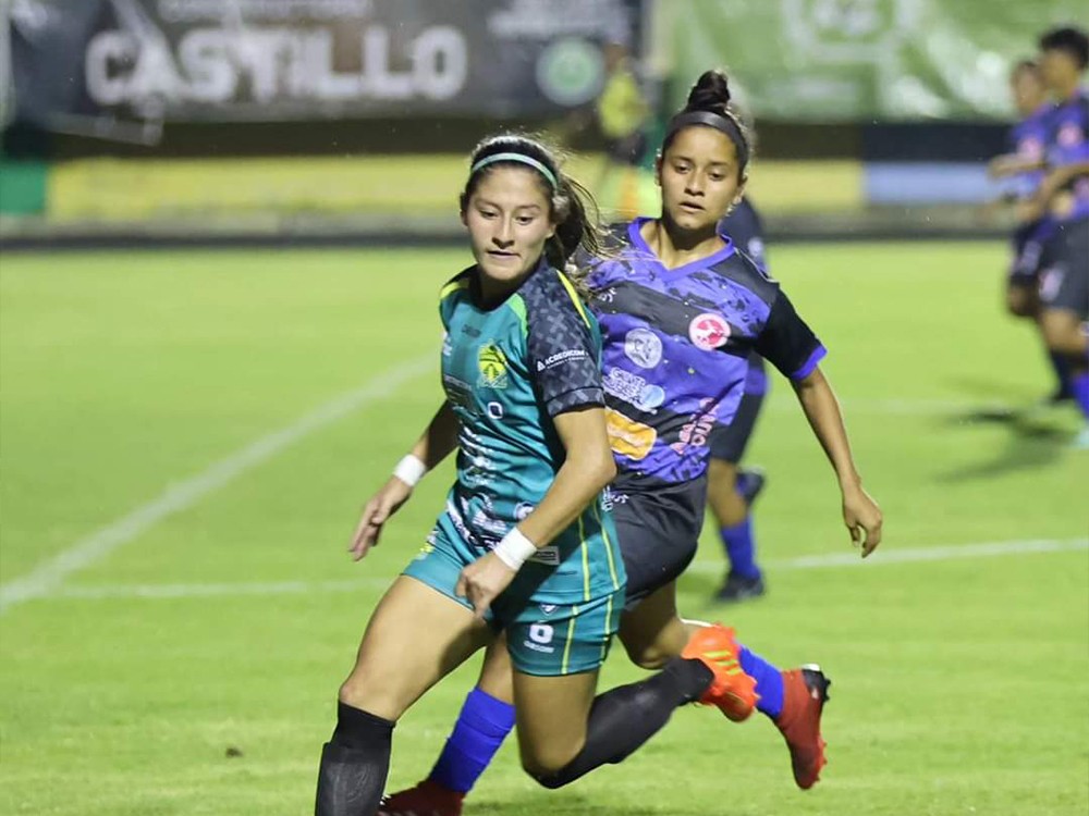 Las de la X lideran tabla tras disputarse la primera fecha 