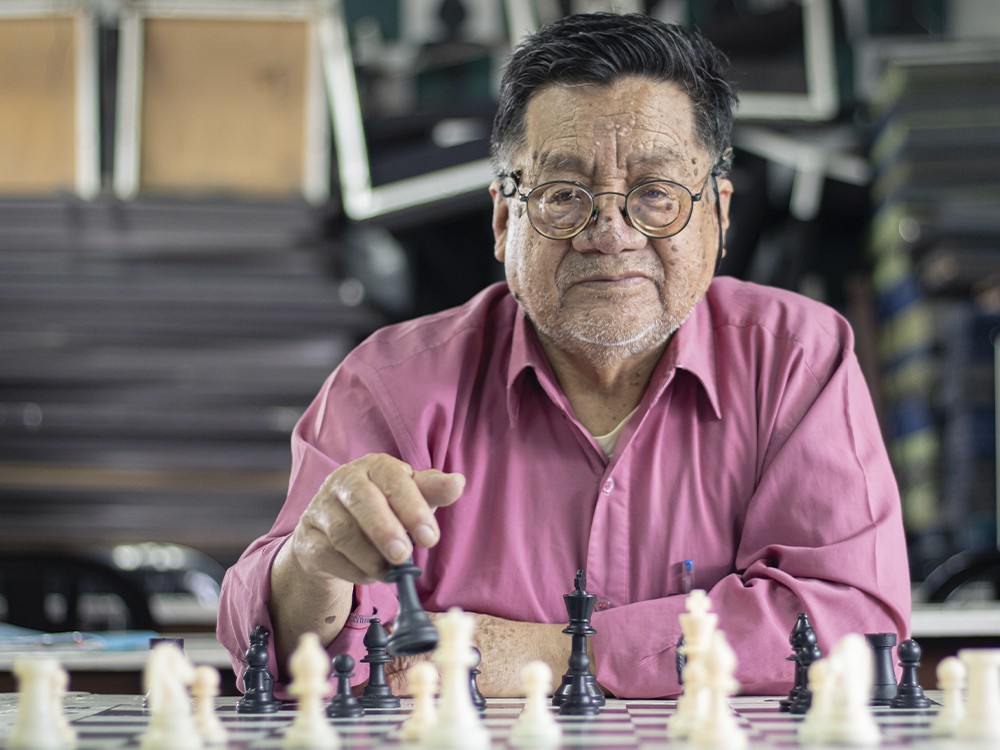 Legado de estrategias: Entrenador de ajedrez inicio desde 1961