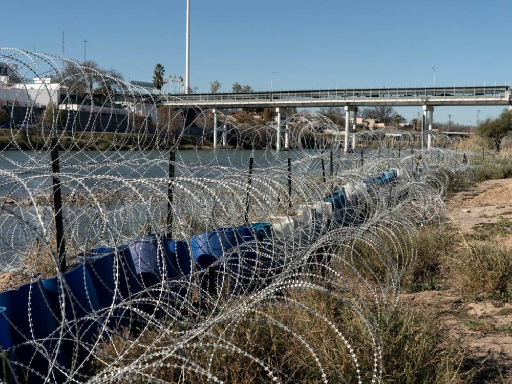 Ley antiinmigrante SB-4 de Texas queda en suspenso