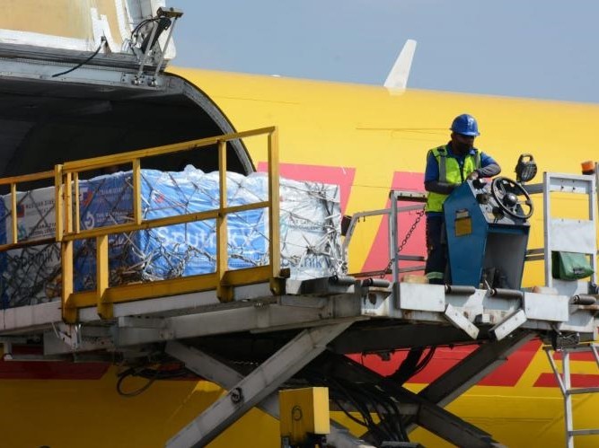 Llega a Guatemala nuevo cargamento de vacuna Sputnik V 