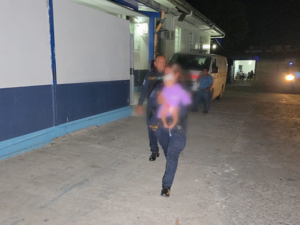 Localizan a bebé de 8 meses abandonada en Mazatenango 