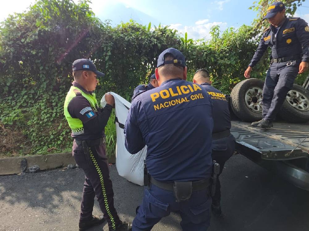 Localizan cuerpo envuelto en sábanas en la ruta entre San Gabriel y San Lorenzo, Suchitepéque