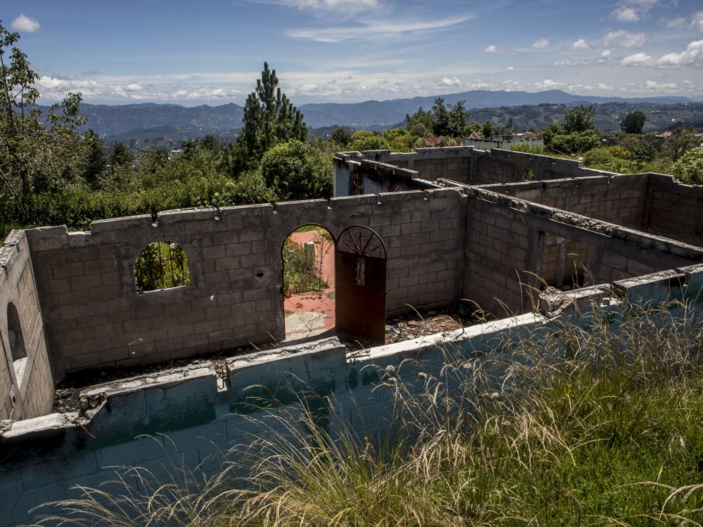 Los desplazados de Las Brisas, una comunidad sin territorio