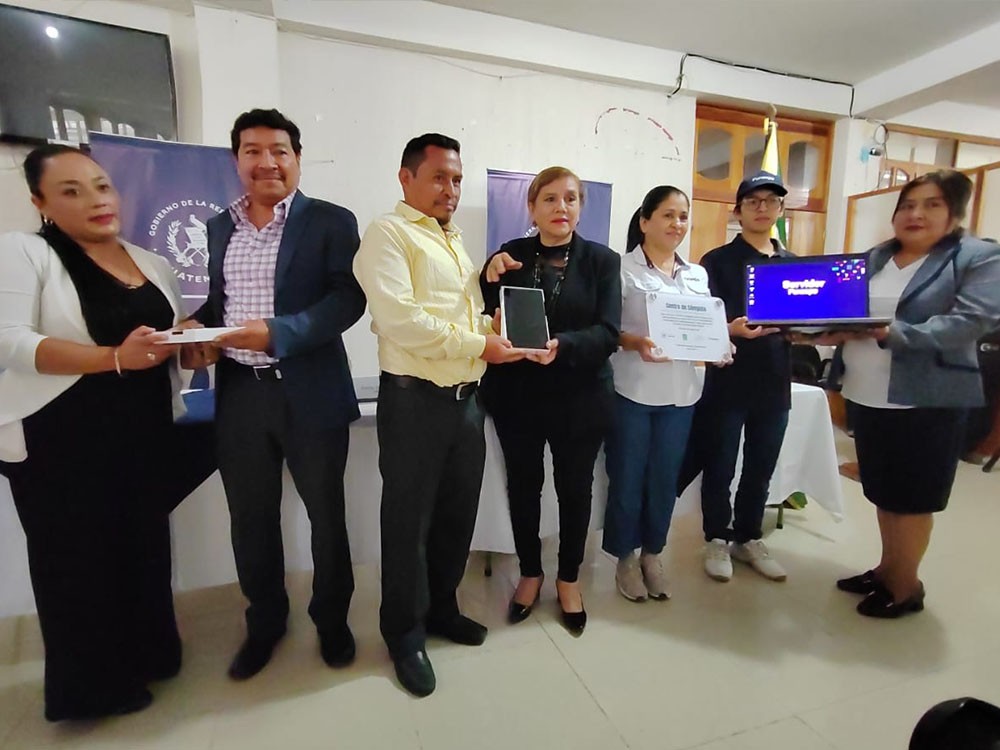 Malacatancito se convierte en el primer municipio digital