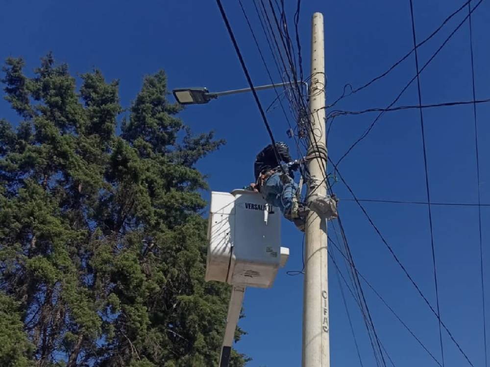 Mejoran alumbrado público en distintas zonas de la ciudad altense