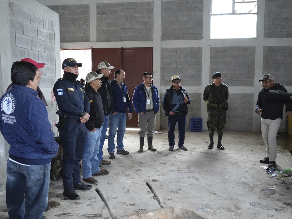 Mesa técnica interinstitucional realiza visita a relleno sanitario en San Pedro Sacatepéquez