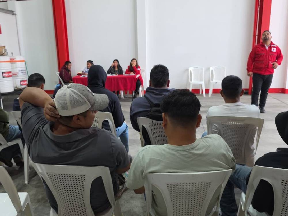 Migrantes retornados reciben incentivos económicos para apoyar su reintegración