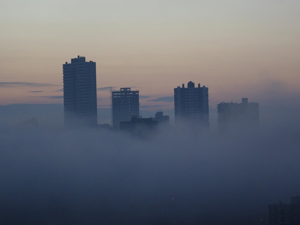 Mineduc suspende actividades al aire libre debido a la calidad del aire “extremadamente mala”