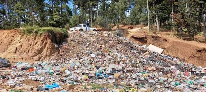 Ministerio de Ambiente denuncia mal manejo de residuos en vertedero de Quetzaltenango