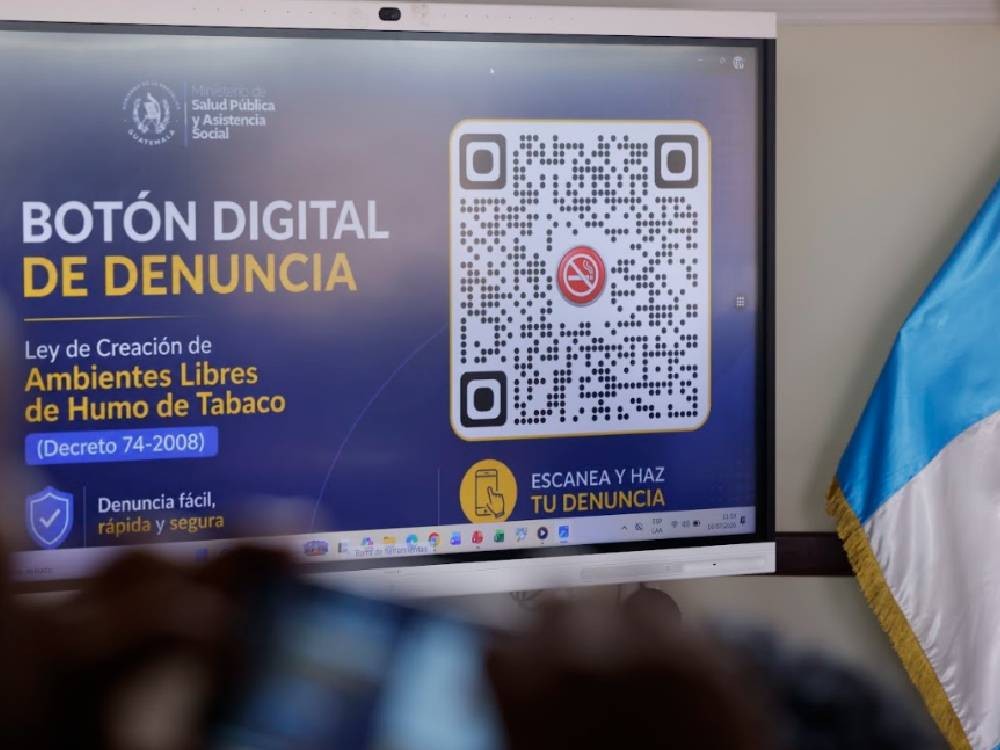 Ministerio de Salud lanza Botón Digital de Denuncias que permitirá reportar personas fumando en espacios cerrados