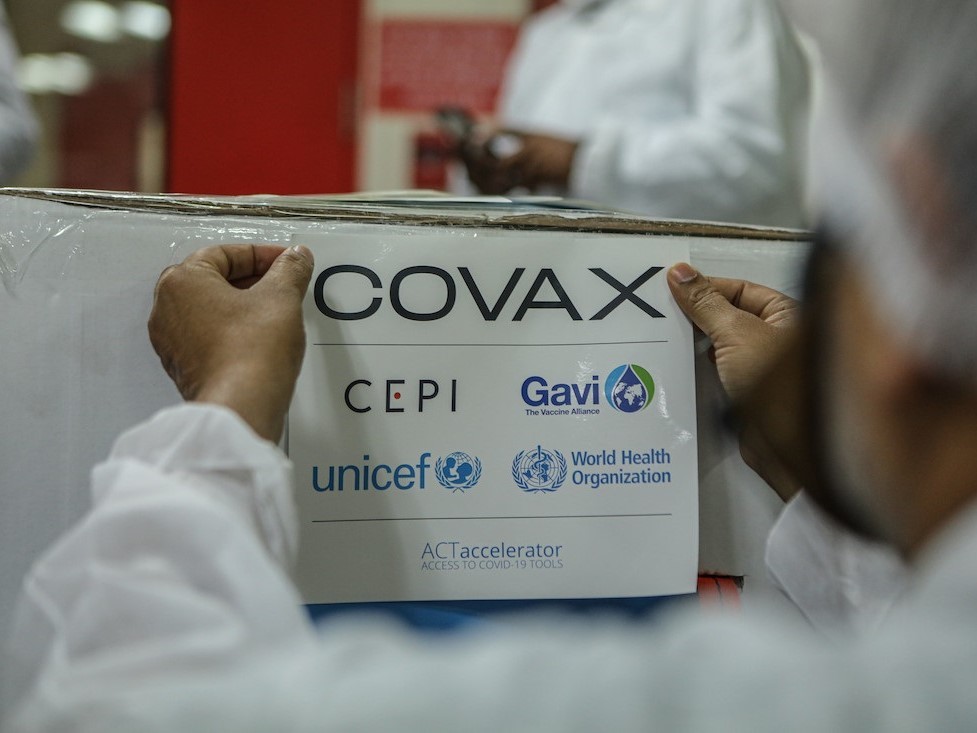 Ministro pide a representantes de Covax que aceleren procesos de entrega