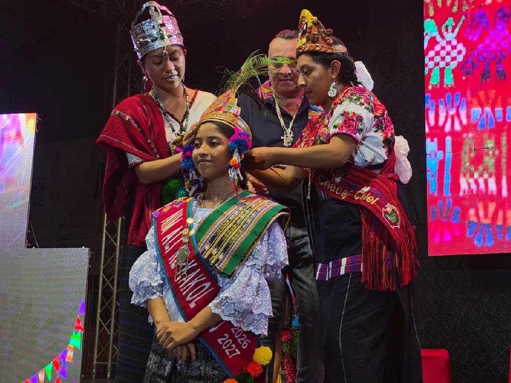 Mirza Dayana Callaxón López es investida como Nim Alí Rech Kakol Kiej 2026 - 2027 en Mazatenango