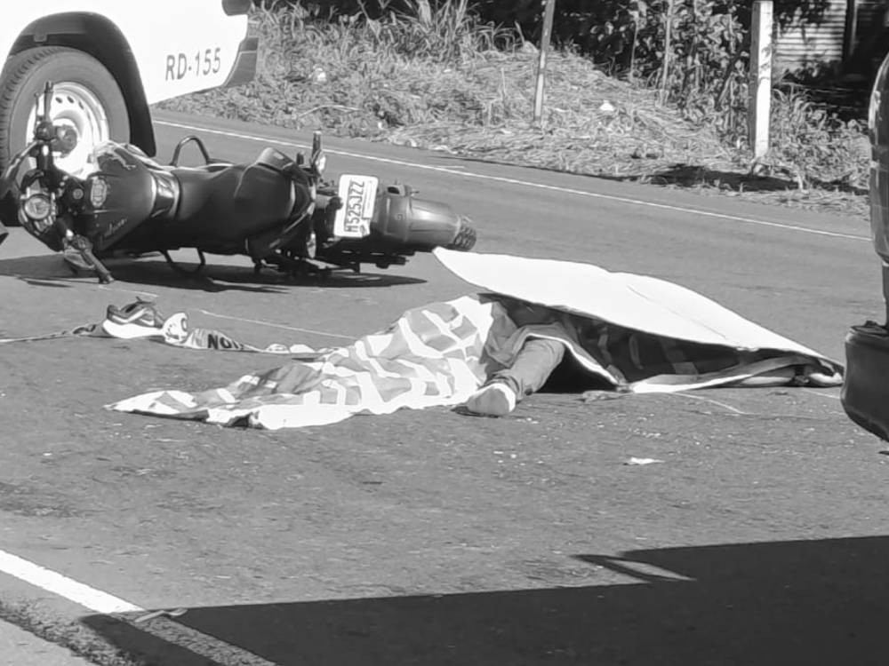 Motorista fallece tras ser atropellado en Coatepeque