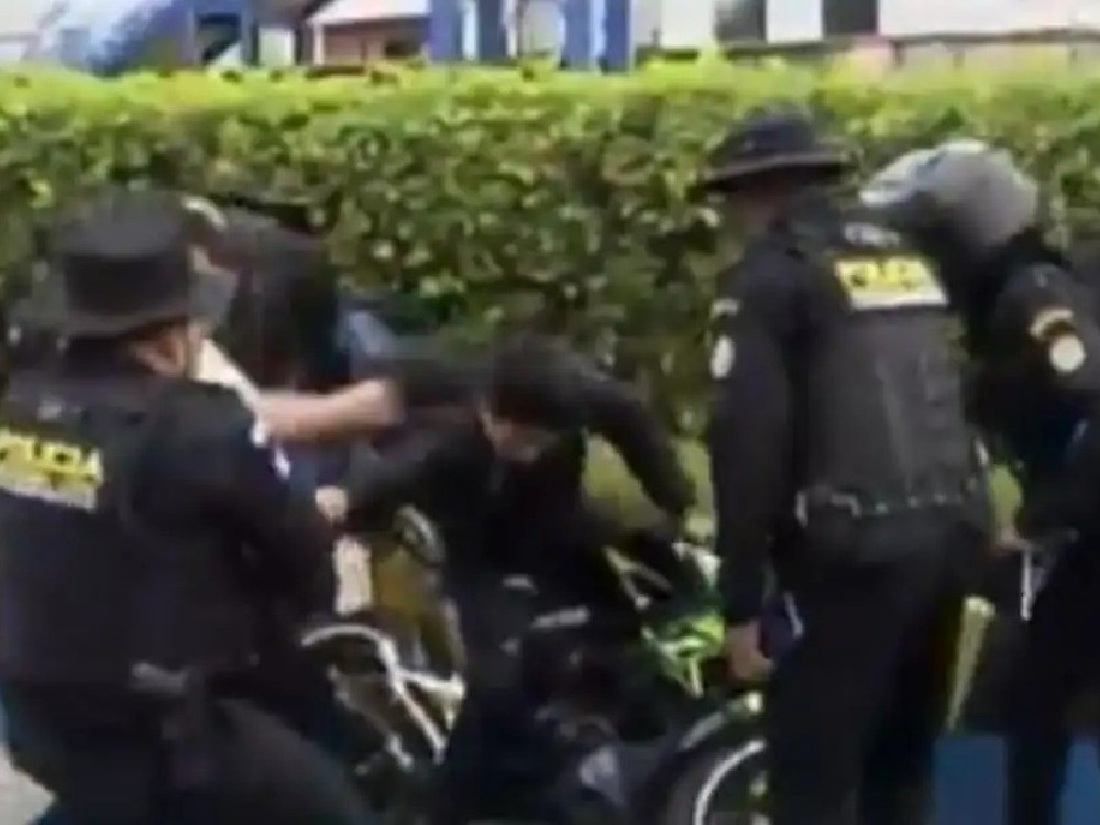Motoristas trataron de evadir operativo, pero uniformados reaccionaron de esta manera 