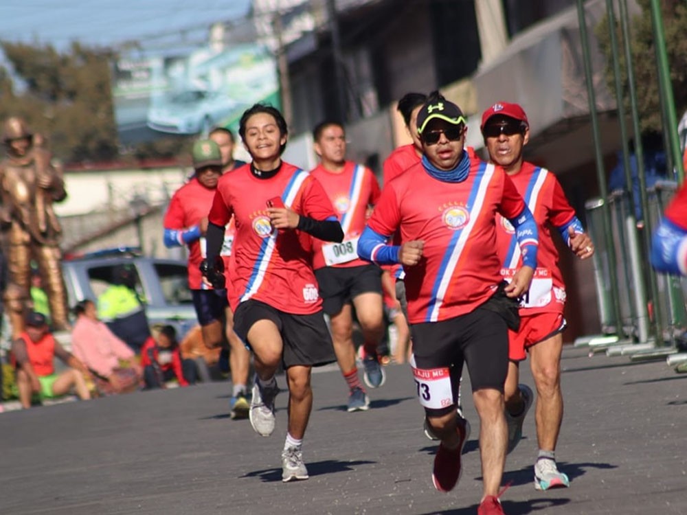 Más de 1 mil corredores participaron en la carrera de Xelajú MC