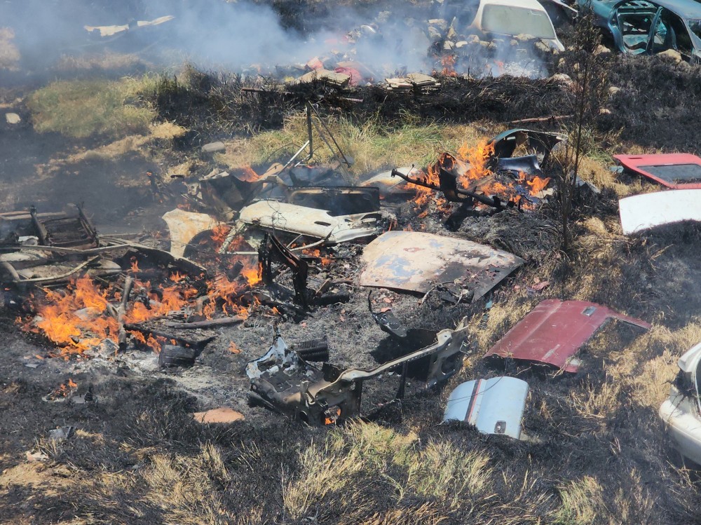 Más de Q80 mil en pérdidas dejó incendio de predio de chatarra