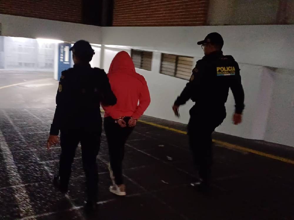Mujer, acusada de extorsión, es capturada cuando denunciaba una agresión 