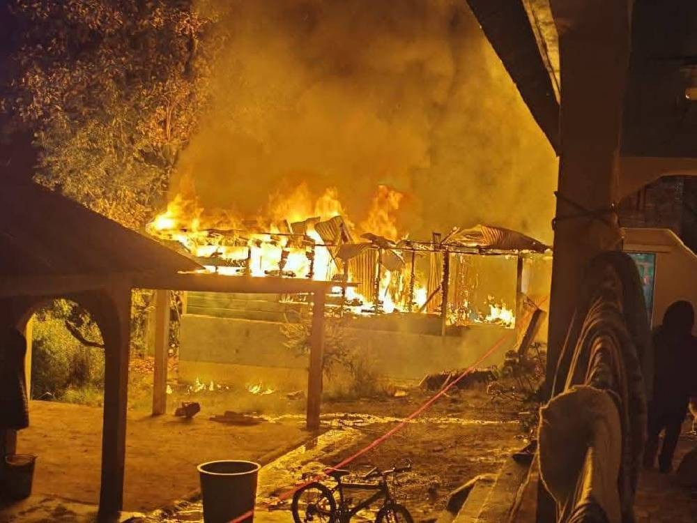 Mujer de la tercera edad pierde la vida en incendio 