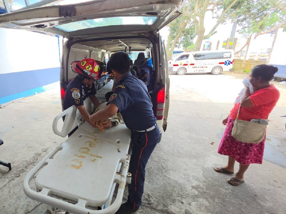 Niño de 7 años sufre quemaduras de primer y segundo grado tras caerle agua hirviendo