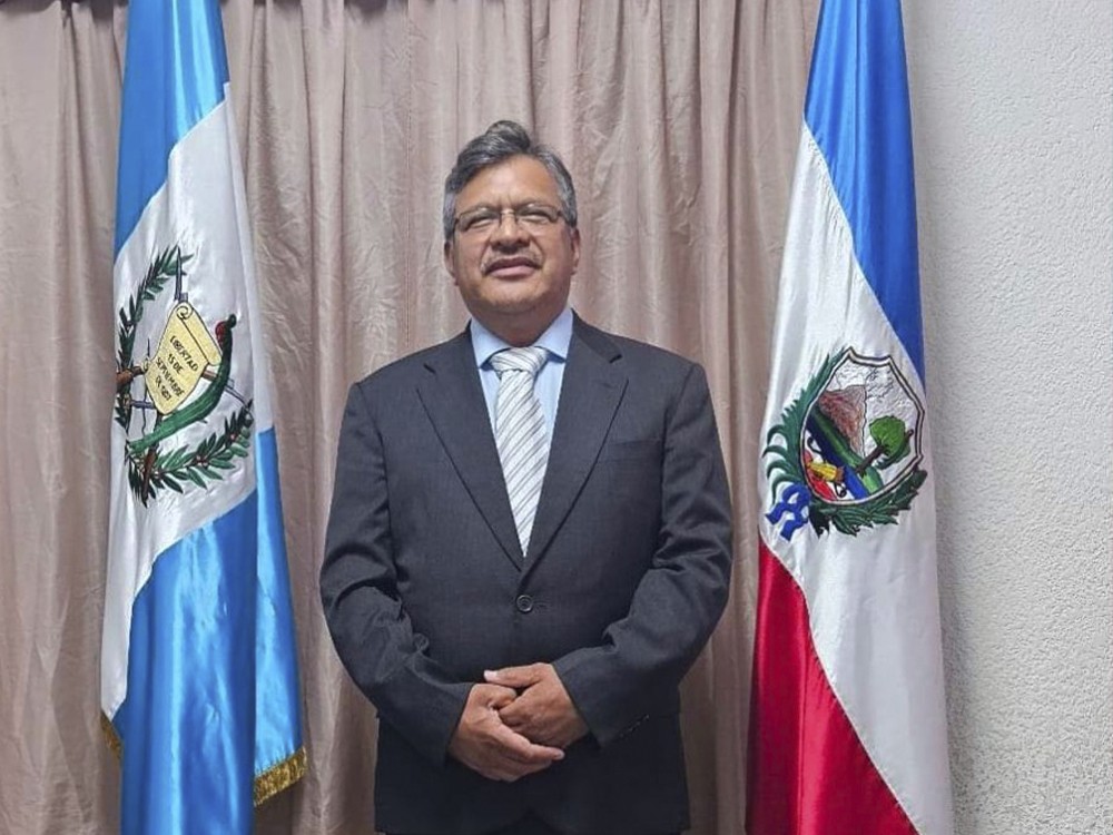 Nuevo director departamental de educación de Quetzaltenango presenta plan de trabajo