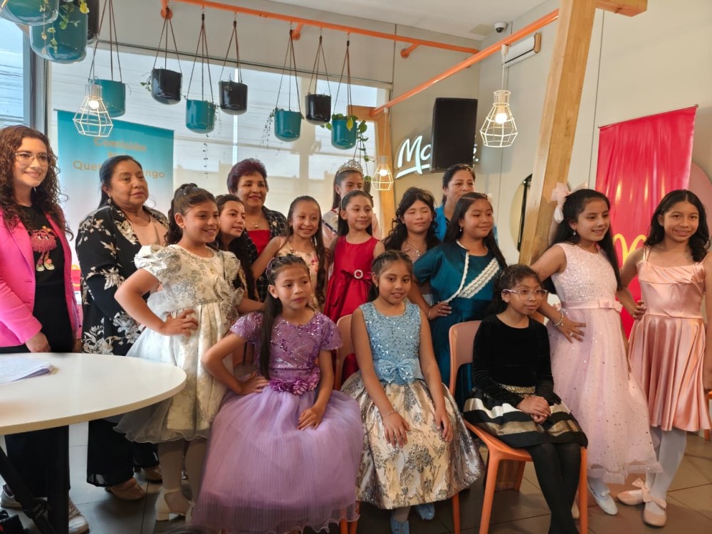 Once niñas buscan coronarse como Niña Quetzaltenango 2025-2026 