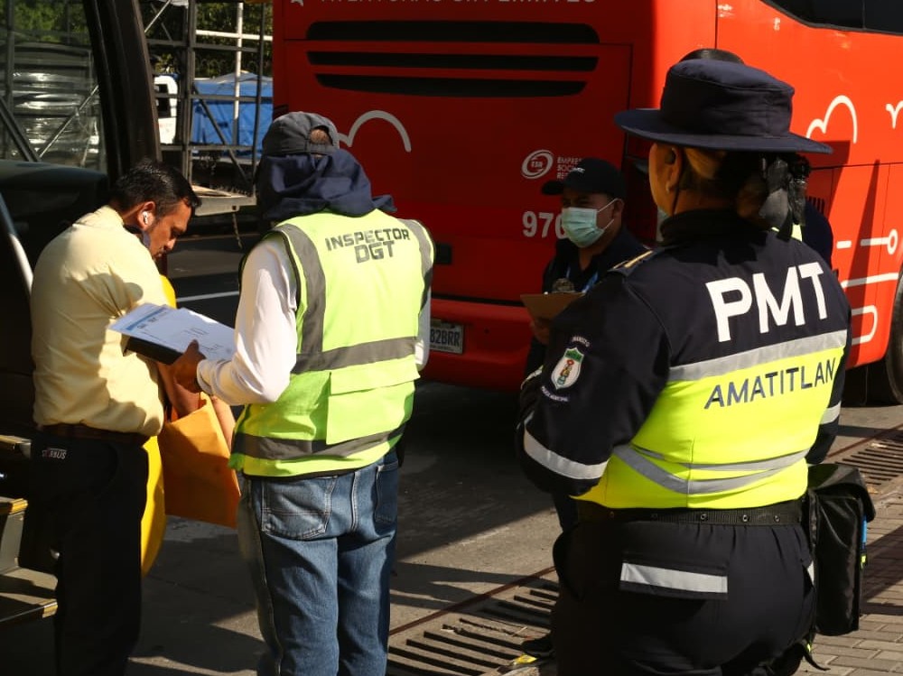 Operativos de la DGT fortalecen control del transporte extraurbano