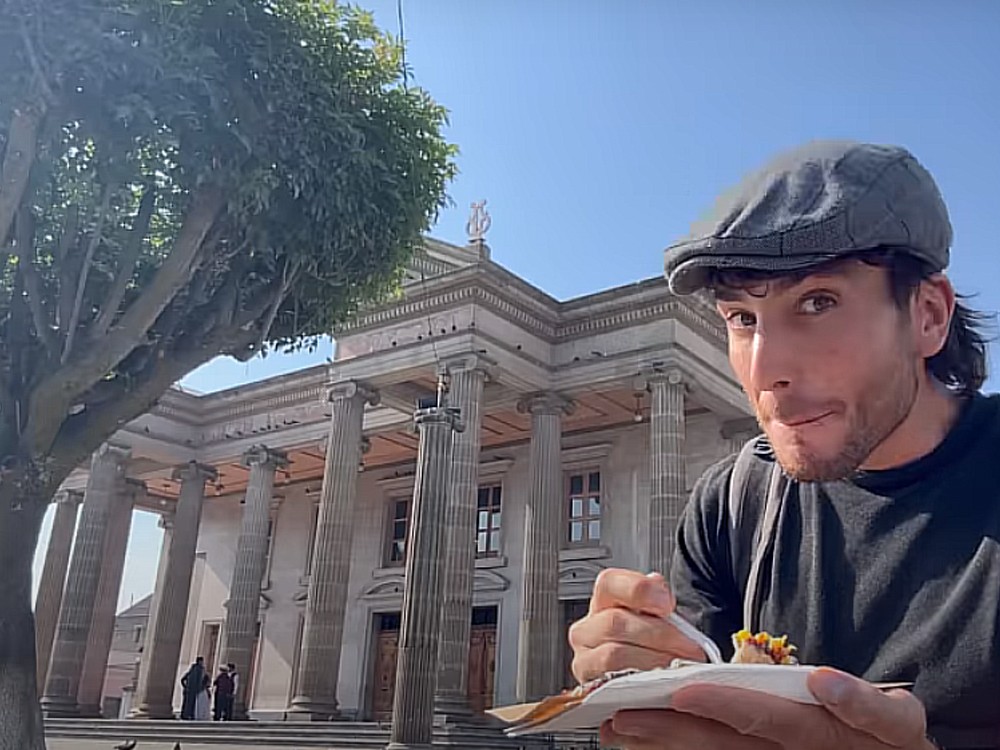 Paisajes de Guatemala son parte de video clip de artista argentino que se hizo famoso al viajar en bicicleta de México a su país natal