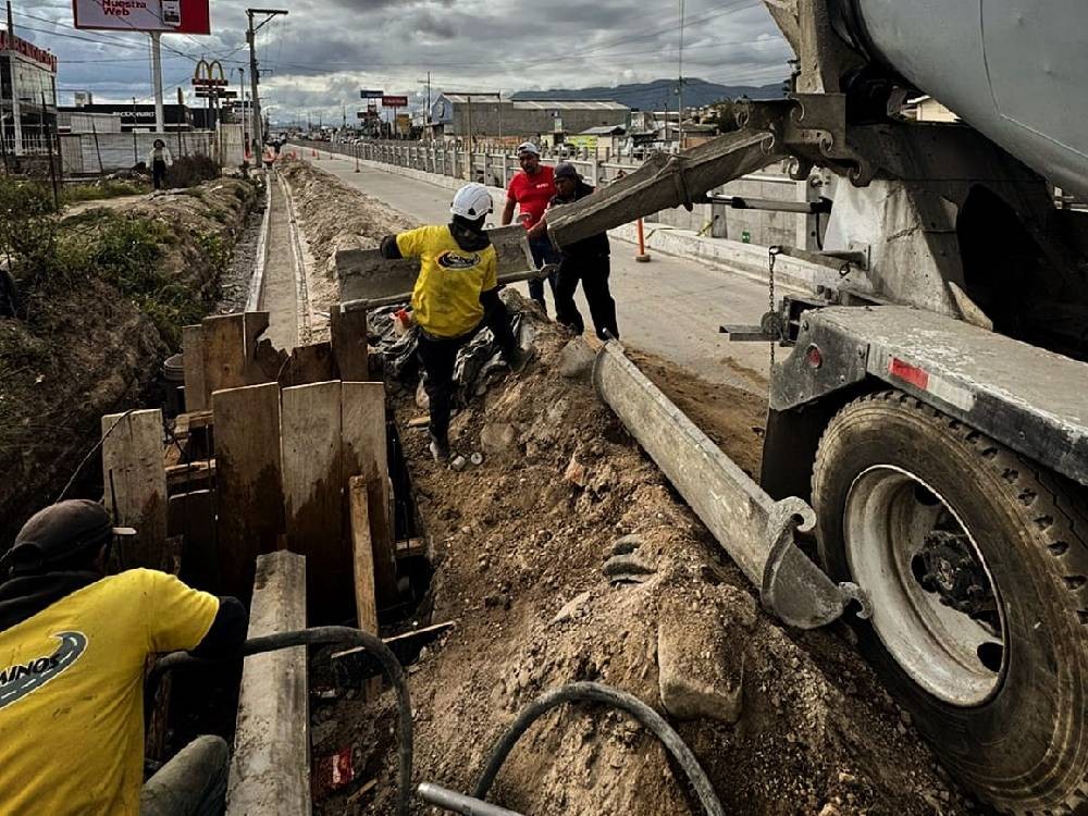 Paso a desnivel en la zona 6 de Xela será finalizado en febrero de 2026