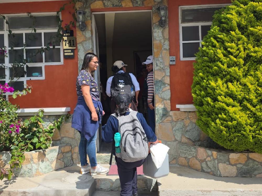 Personal de salud verifica esquemas de vacunación contra el sarampión en San Marcos