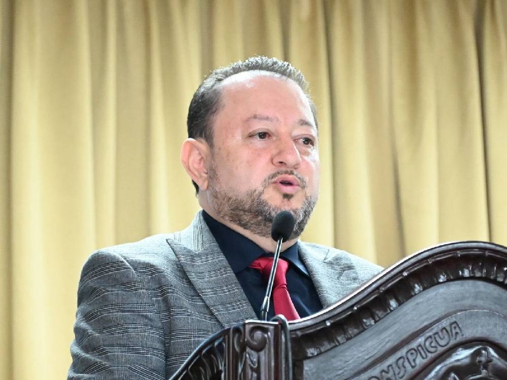 PGN presenta amparo contra el Consejo Superior Universitario por reelección de Walter Mazariegos 
