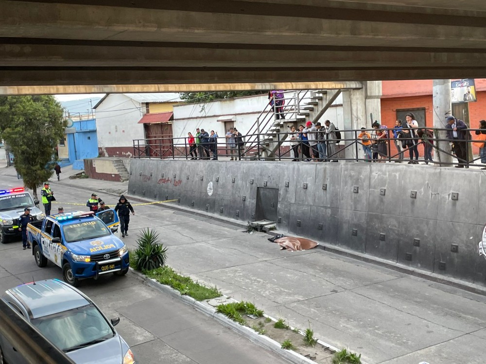 Pierde la vida tras lanzarse de puente en zona 3 de Xela 