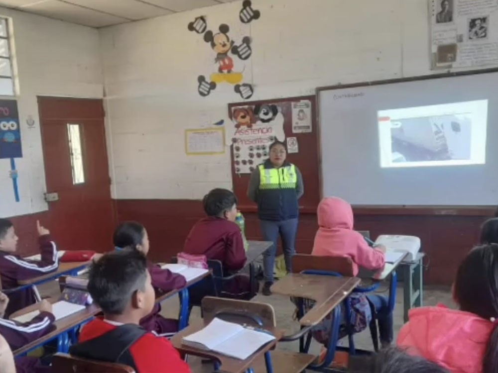 PMT promueve educación vial en centros educativos de Quetzaltenango