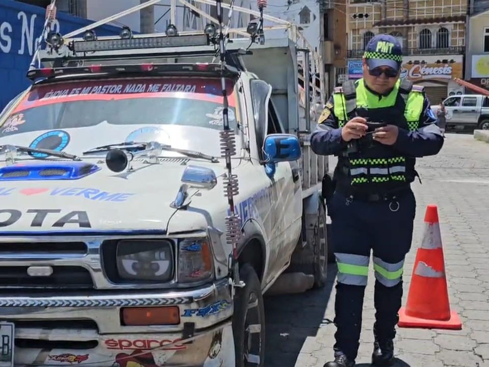 PMT y SAT realizan operativos para verificar pago del impuesto de circulación