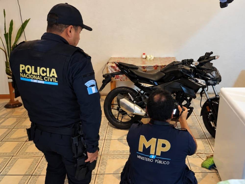 PNC captura a joven y recupera motocicleta hurtada en Aguacatán