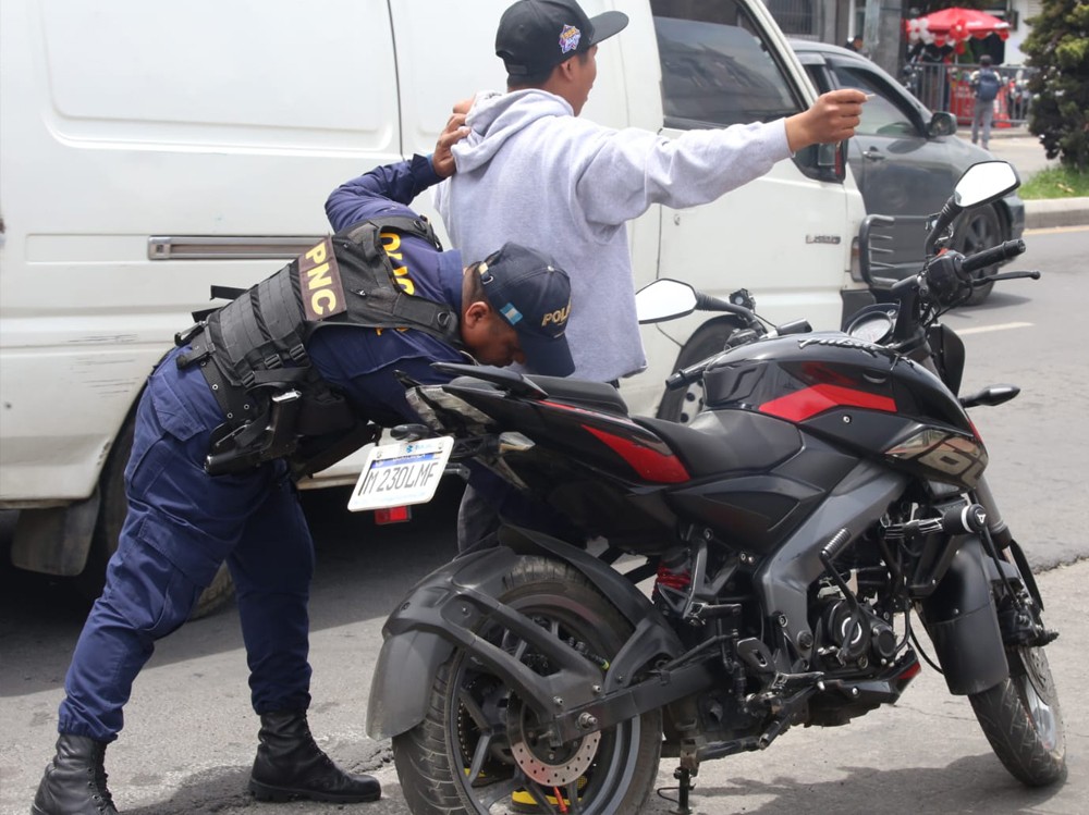 PNC ha consignado más de 100 motocicletas en Quetzaltenango mediante el Plan Semáforo Seguro