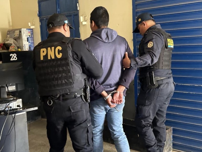 PNC lo captura tras crimen de un hombre y dejar herida a una mujer en Jutiapa