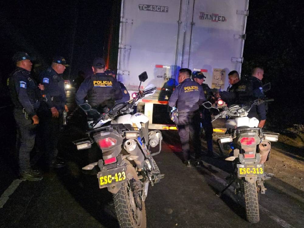 PNC recupera furgón robado con insumos médicos durante operativo en Escuintla